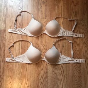 2 Victoria’s Secret Pink T-Shirt bras